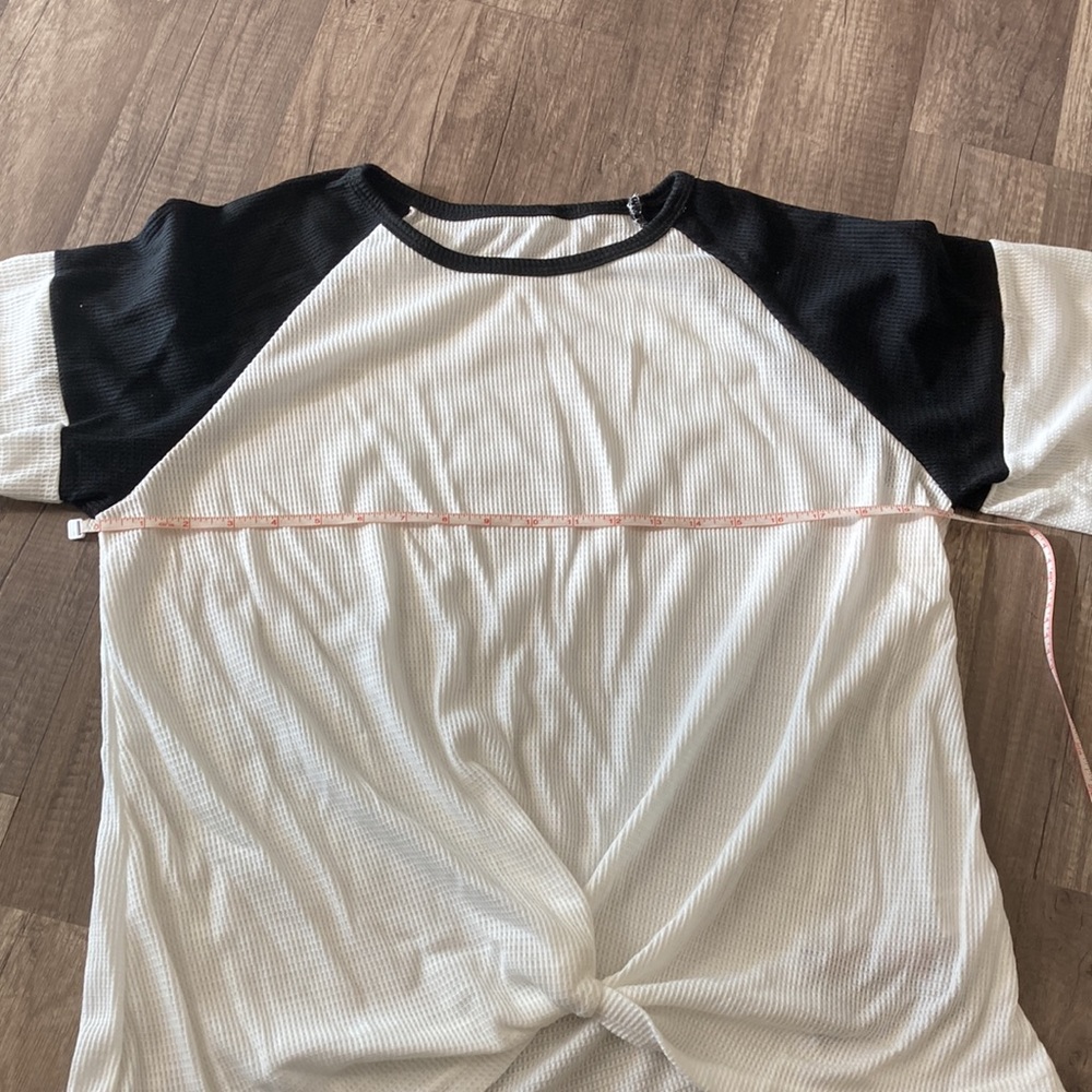 NEW Leopard Long Sleeve Waffle Knit - Picture 12 of 17